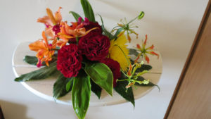 tropical-flower-arrangement